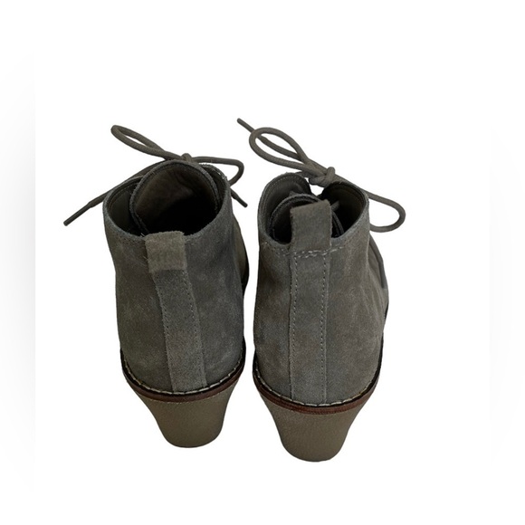 White Mountain Lambert Taupe Suede Wedge Bootie 7.5M - Picture 7 of 9